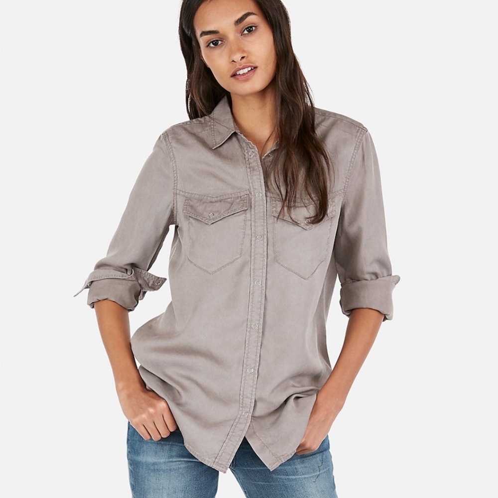 NWOT! EXPRESS SMALL BOYFRIEND BUTTON DOWN